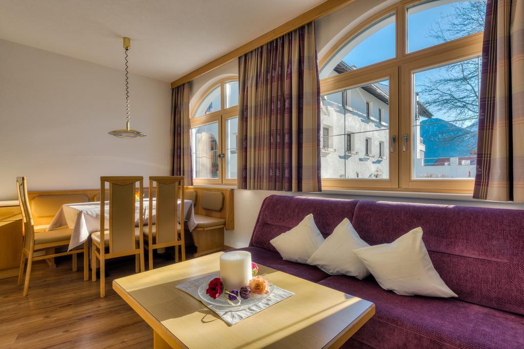 Bischoferhaus Apartamento Serfaus Quarto foto