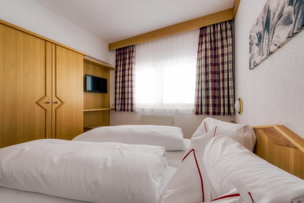 Bischoferhaus Apartamento Serfaus Quarto foto