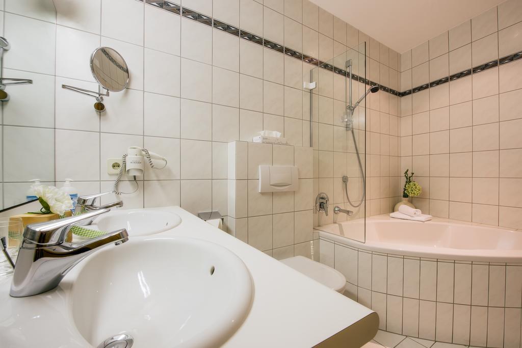 Bischoferhaus Apartamento Serfaus Quarto foto