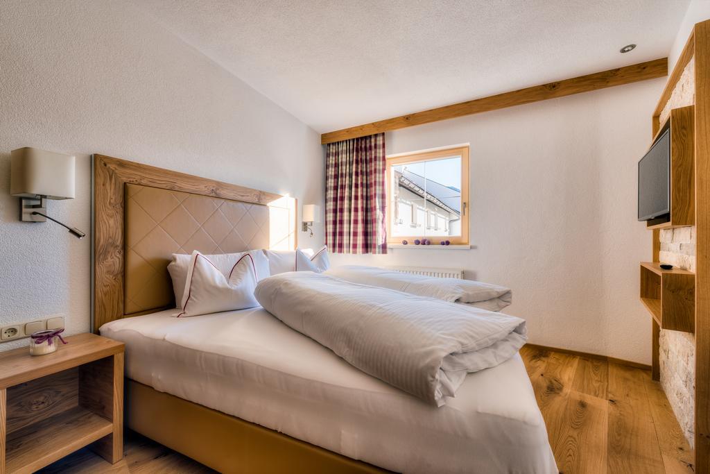 Bischoferhaus Apartamento Serfaus Quarto foto